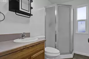 76330 Rainbow St, Oakridge, OR 97463 - Photo 26