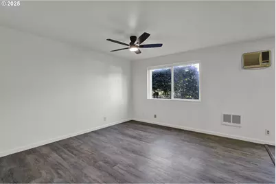 76330 Rainbow St, Oakridge, OR 97463 - Photo 10
