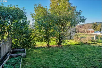 76330 Rainbow St, Oakridge, OR 97463 - Photo 32