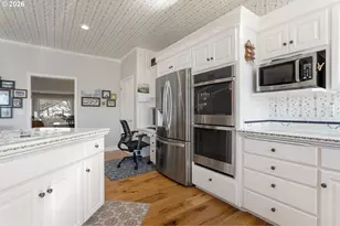 6404 NW Dogwood Dr, Vancouver, WA 98663 - Photo 12