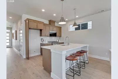 13904 SW 175th Ave, Tigard, OR 97140 - Photo 4