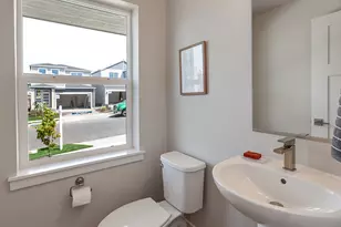 13904 SW 175th Ave, Tigard, OR 97140 - Photo 12