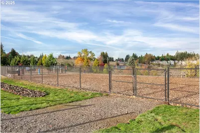 13904 SW 175th Ave, Tigard, OR 97140 - Photo 38