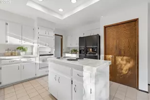 2901 Carriage Way, West Linn, OR 97068 - Photo 14