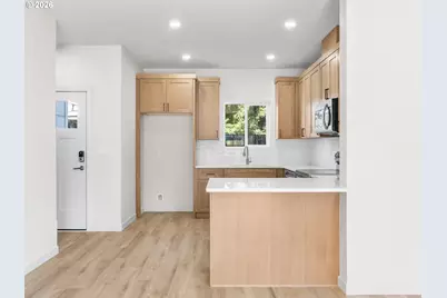 5870 N Missouri Ave, Portland, OR 97217 - Photo 24