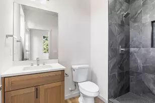 5870 N Missouri Ave, Portland, OR 97217 - Photo 32