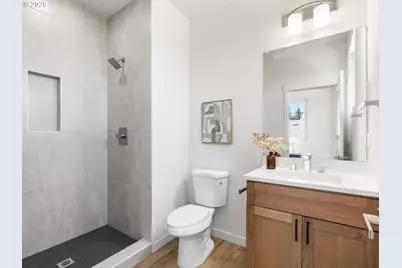 5870 N Missouri Ave, Portland, OR 97217 - Photo 10