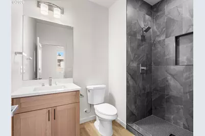 5870 N Missouri Ave, Portland, OR 97217 - Photo 20