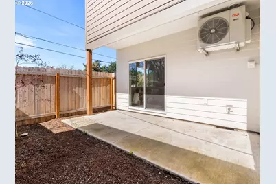 5870 N Missouri Ave, Portland, OR 97217 - Photo 12