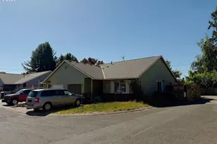 1462 NE Thomas Ct, Hillsboro, OR 97124 - Photo 2