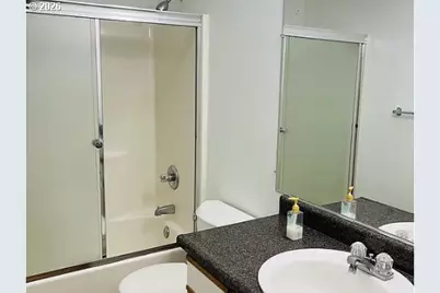 1462 NE Thomas Ct, Hillsboro, OR 97124 - Photo 10