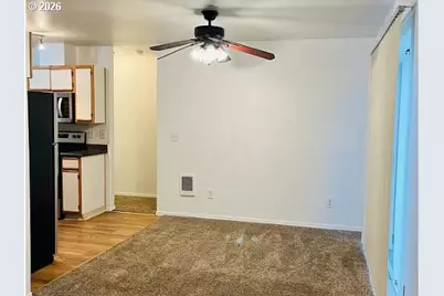 1462 NE Thomas Ct, Hillsboro, OR 97124 - Photo 6
