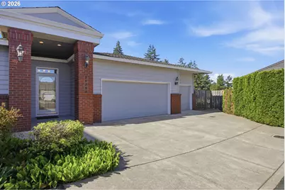 10190 SE Wyndham Way, Happy Valley, OR 97086 - Photo 4