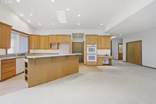 10190 SE Wyndham Way, Happy Valley, OR 97086 - Photo 14