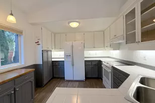 3933 Dorchester Ln, Eugene, OR 97404 - Photo 16