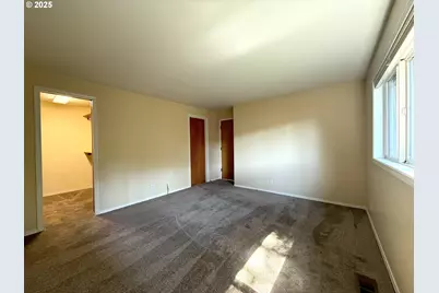 3933 Dorchester Ln, Eugene, OR 97404 - Photo 20