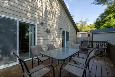 1045 NE 13th Ave, Rockaway Beach, OR 97136 - Photo 26