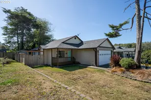 1045 NE 13th Ave, Rockaway Beach, OR 97136 - Photo 32