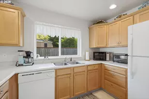 1045 NE 13th Ave, Rockaway Beach, OR 97136 - Photo 10