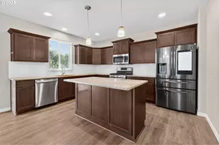 1375 Lorien Ln, Eugene, OR 97404 - Photo 8