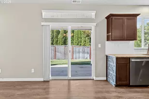 1375 Lorien Ln, Eugene, OR 97404 - Photo 12