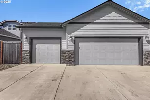 1375 Lorien Ln, Eugene, OR 97404 - Photo 36