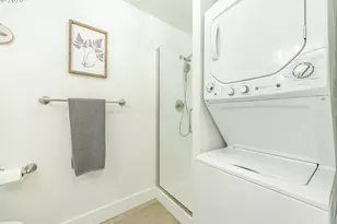 650 Harlow Rd, Springfield, OR 97477 - Photo 24