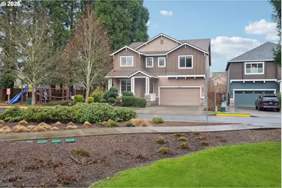 13868 SE Falcon Ave, Clackamas, OR 97015 - Photo 2