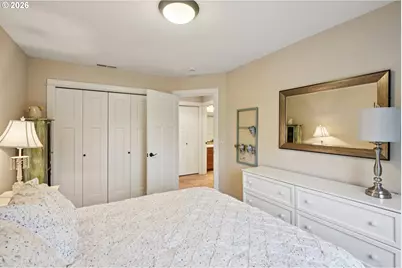 13868 SE Falcon Ave, Clackamas, OR 97015 - Photo 26