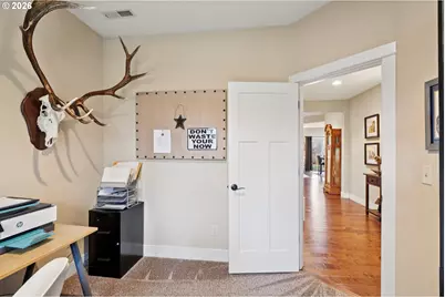 13868 SE Falcon Ave, Clackamas, OR 97015 - Photo 18