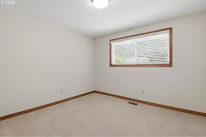 801 SE 37th Ave, Hillsboro, OR 97123 - Photo 20