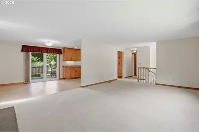 801 SE 37th Ave, Hillsboro, OR 97123 - Photo 8