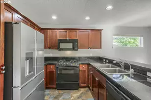 16784 NW Arizona Dr, Beaverton, OR 97006 - Photo 8