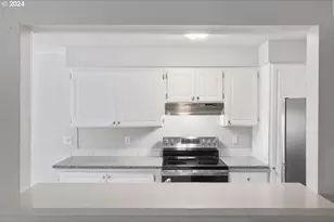 2921 NE Rene Ave, Gresham, OR 97030 - Photo 6