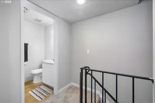 2921 NE Rene Ave, Gresham, OR 97030 - Photo 8