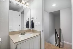 2921 NE Rene Ave, Gresham, OR 97030 - Photo 10