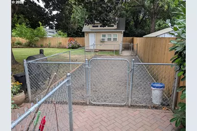 3400 7th St, Hubbard, OR 97032 - Photo 8