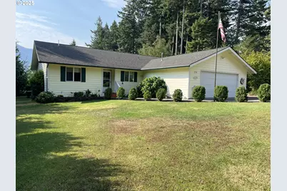 270 NW Bulldog Dr, Stevenson, WA 98648 - Photo 1