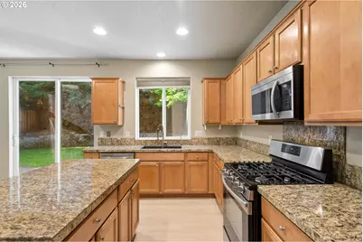 5653 SW Lee St, Tualatin, OR 97062 - Photo 16