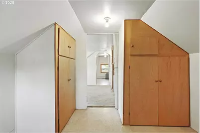 3016 W 10th St, The Dalles, OR 97058 - Photo 8