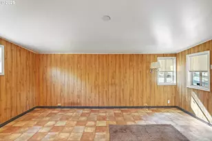 3016 W 10th St, The Dalles, OR 97058 - Photo 12