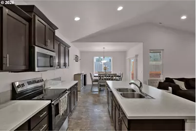 789 S 52nd Pl, Springfield, OR 97478 - Photo 16