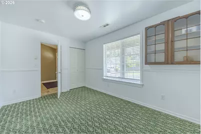 6876 Simeon Dr, Springfield, OR 97478 - Photo 6