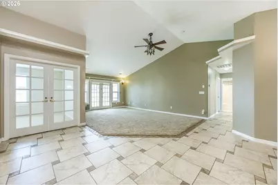 6876 Simeon Dr, Springfield, OR 97478 - Photo 8