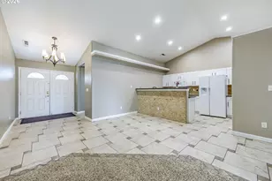 6876 Simeon Dr, Springfield, OR 97478 - Photo 12