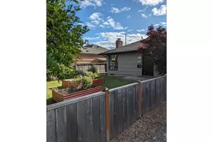 2682 Harris St, Eugene, OR 97405 - Photo 2