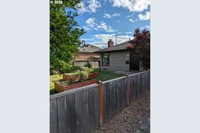 2682 Harris St, Eugene, OR 97405 - Photo 1