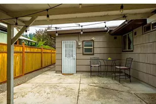 2682 Harris St, Eugene, OR 97405 - Photo 28