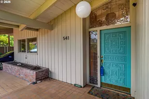 541 SE Terrace Dr, Roseburg, OR 97470 - Photo 8