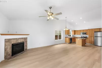 16524 NE 42nd St, Vancouver, WA 98682 - Photo 14